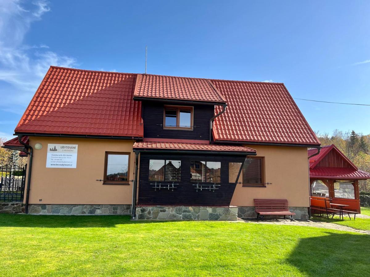 Ubytovani U Hradecku Prostřední Bečva Bagian luar foto
